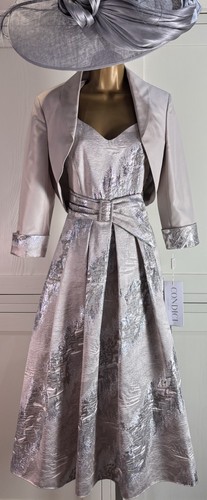 Mother bride groom outfit - of,