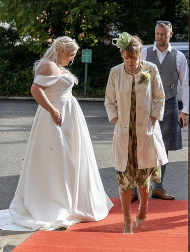 Mother the groom full - the,